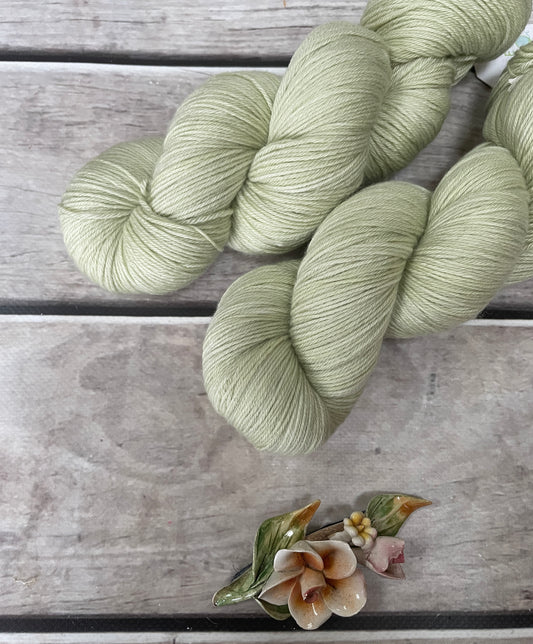 Soft Sage ooak - sock yarn in merino and nylon - Darjeeling