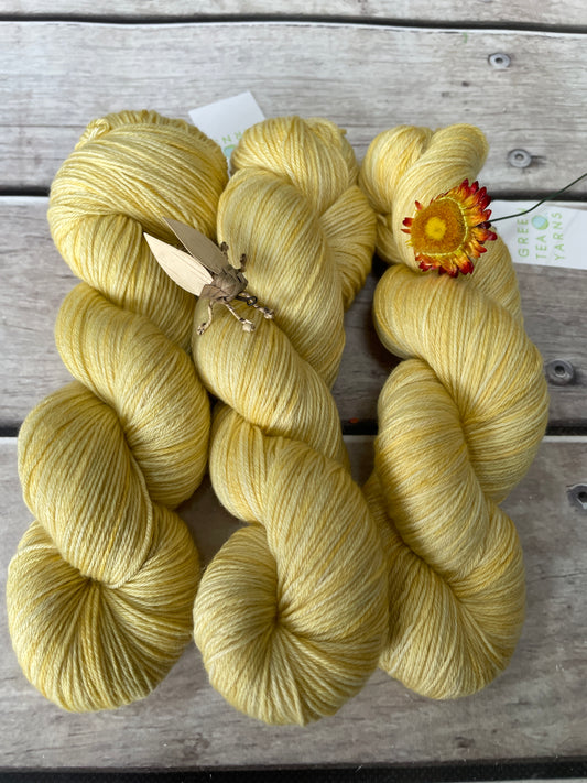 Picnic Weather - 4 ply sock yarn in merino and nylon - Darjeeling