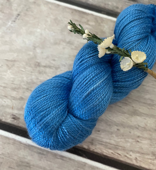 China Blue - 4 ply in Mulberry silk - Ginseng