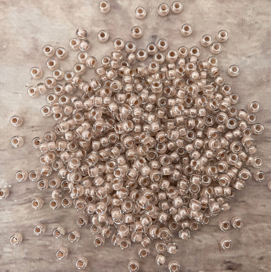 Miyuki 6 - Blush lined Crystal