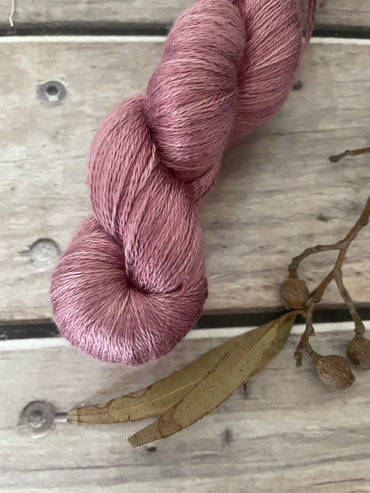 Tea Rose - 2 ply in Mulberry silk - Pekoe (l)