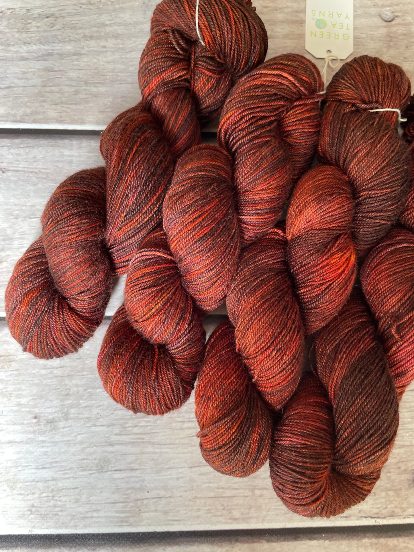 Red Dune - 4 ply silk / merino / cashmere - Assam