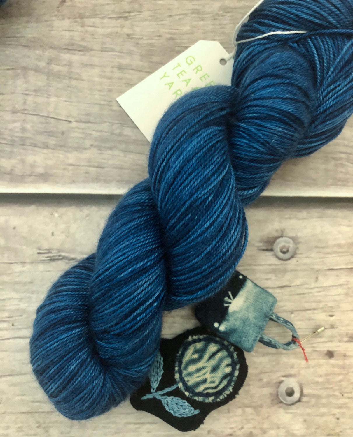 Time Traveller - 4 ply silk / merino / cashmere - Assam