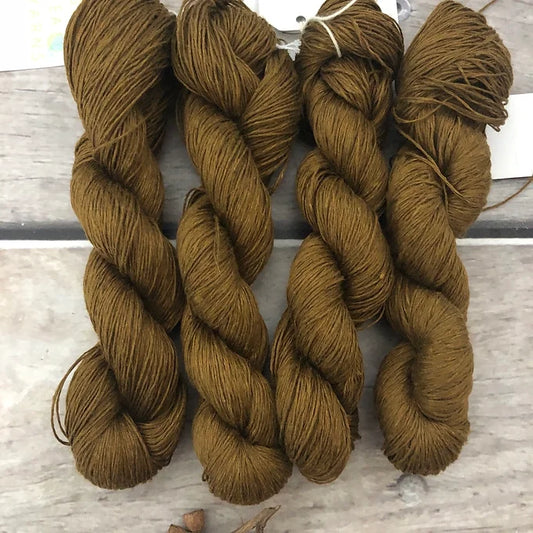 Yirrkala on Ceylon pure linen yarn - 50 gm skeins