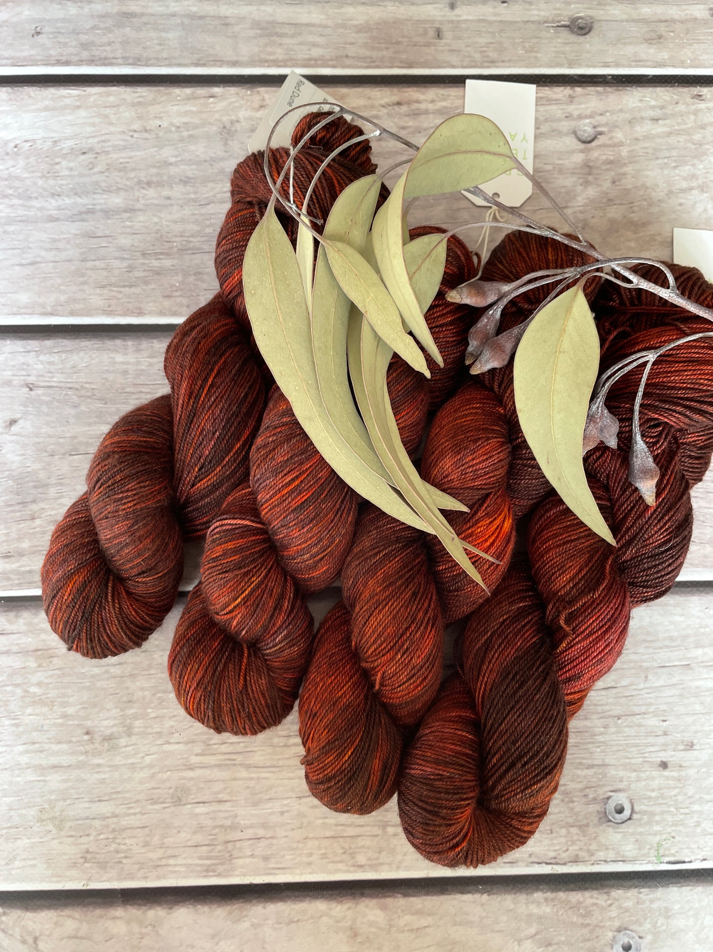 Red Dune - 4 ply silk / merino / cashmere - Assam
