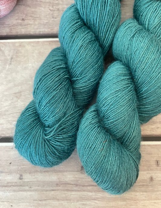 Summers End - 4 ply Tussah silk singles - Sulkazura