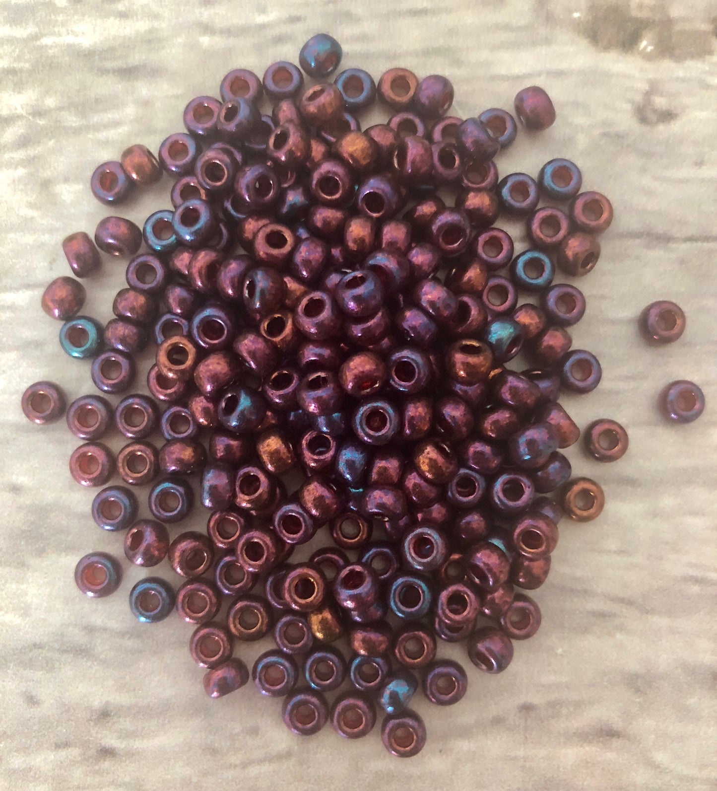 Miyuki 6 - Cranberry Gold Lustre