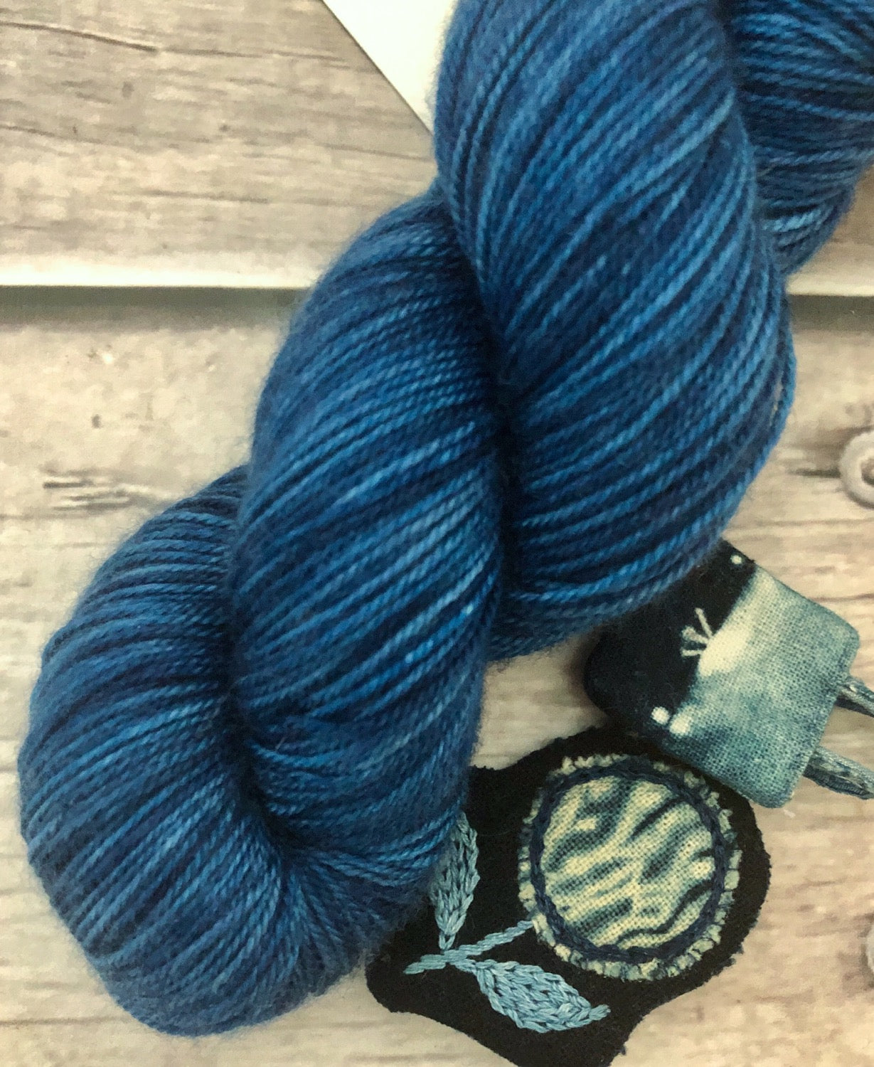 Time Traveller - 4 ply silk / merino / cashmere - Assam