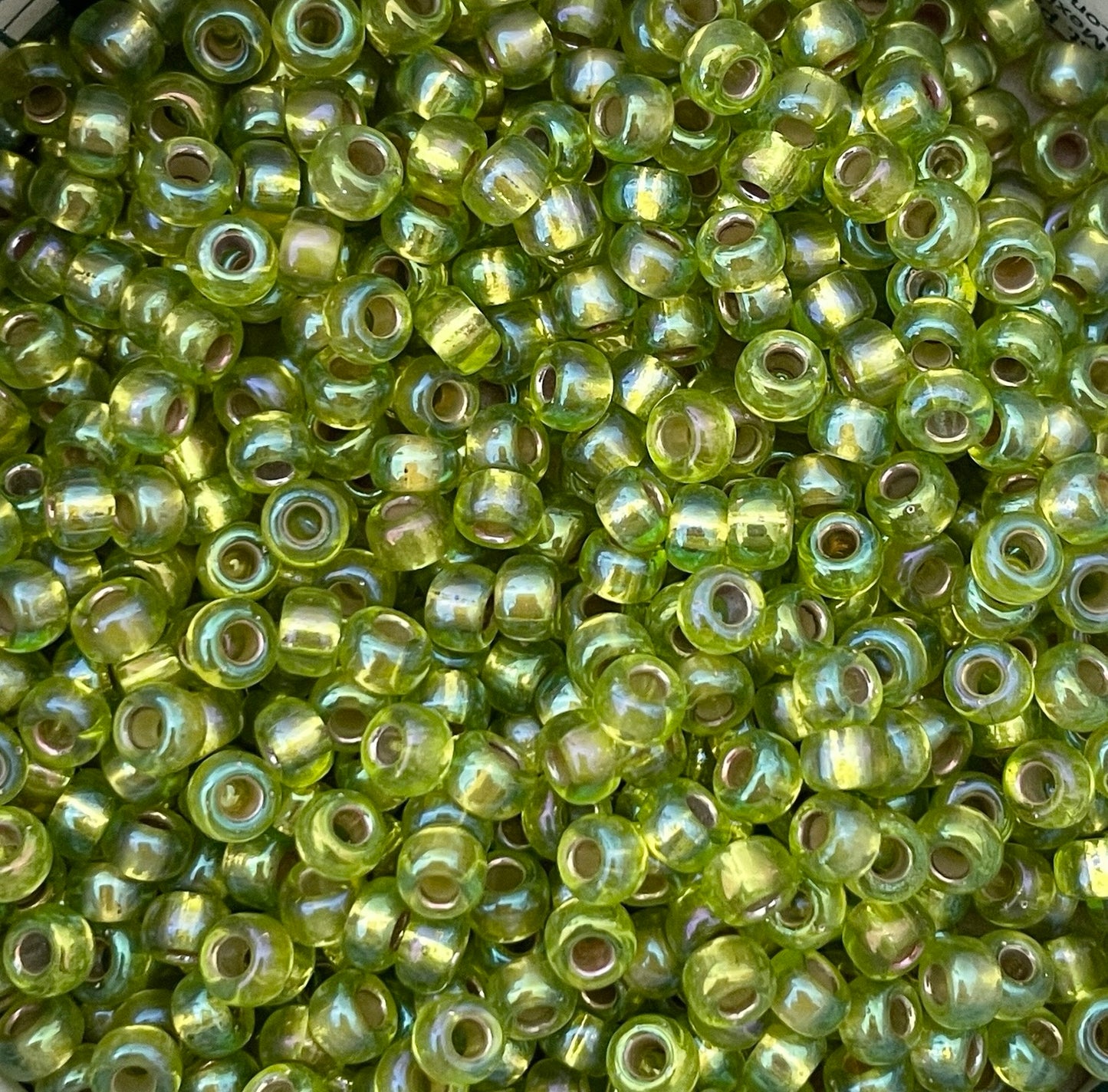 Miyuki 6 - silver lined Chartreuse AB