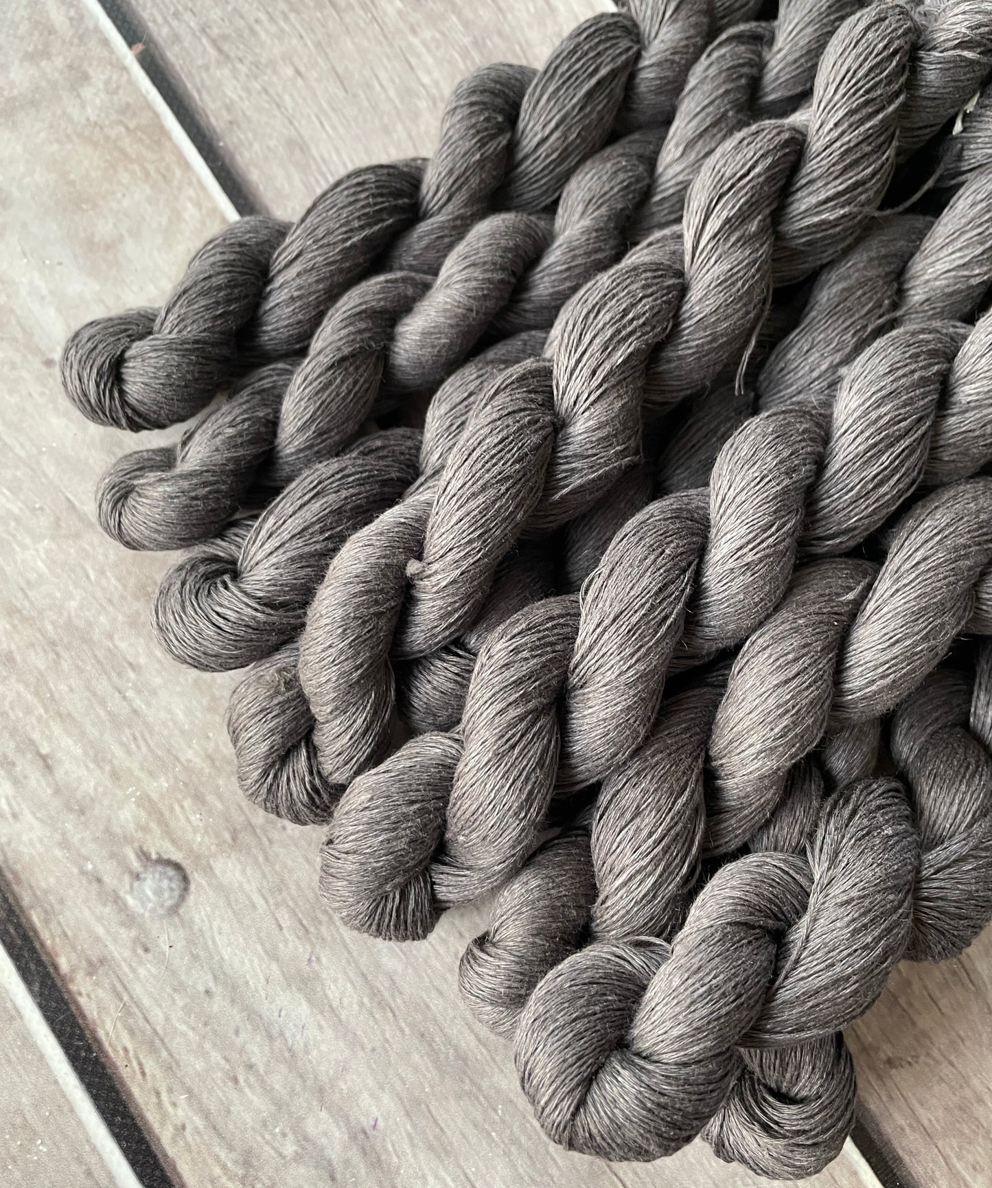 Grey Gull on Ceylon pure linen yarn - 50 gm skeins