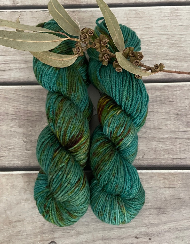 Deep Patina ooak - Darjeeling DK sock yarn - 8 ply