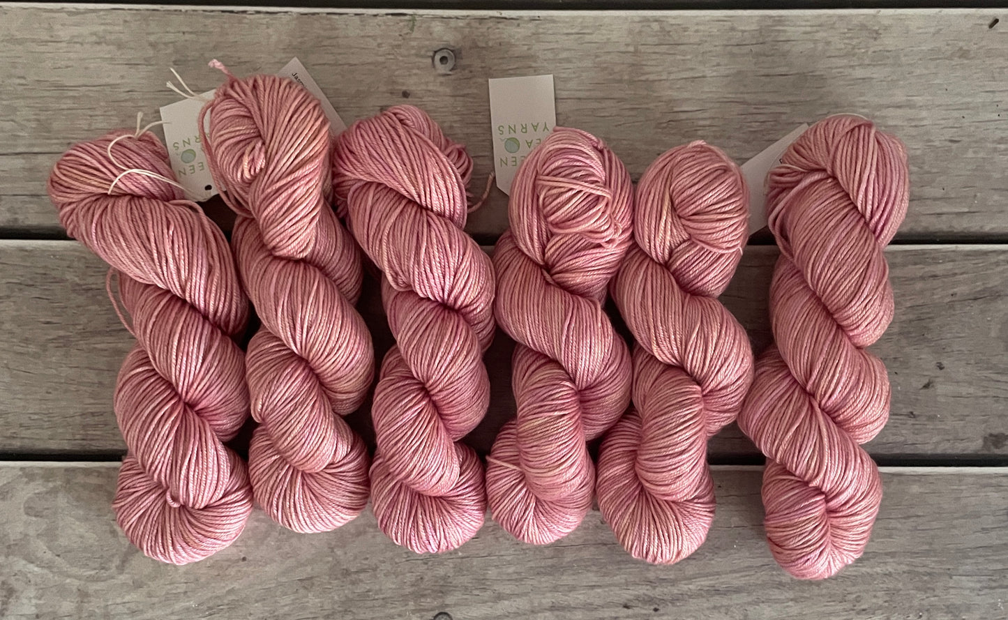 Berry Gold ooak - Jasmine 8 yarn - 8 ply