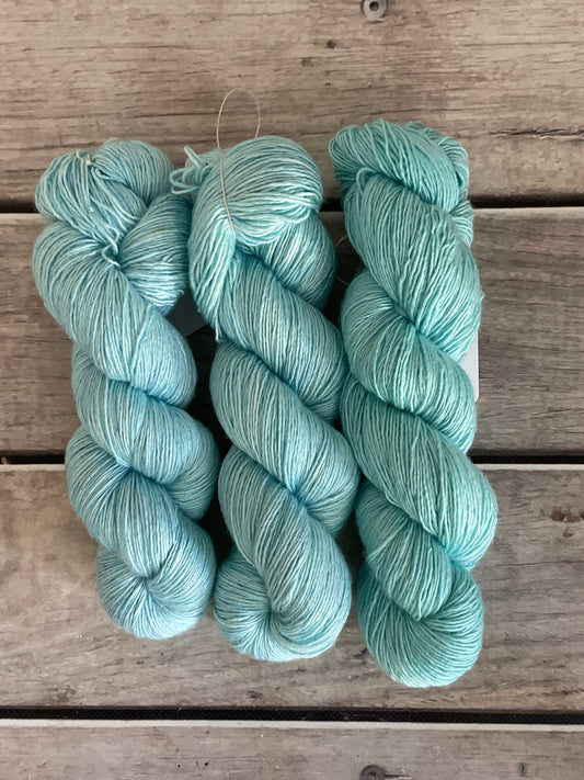 Turquoise Bay on Merino and Silk 4 ply single - Osmanthus