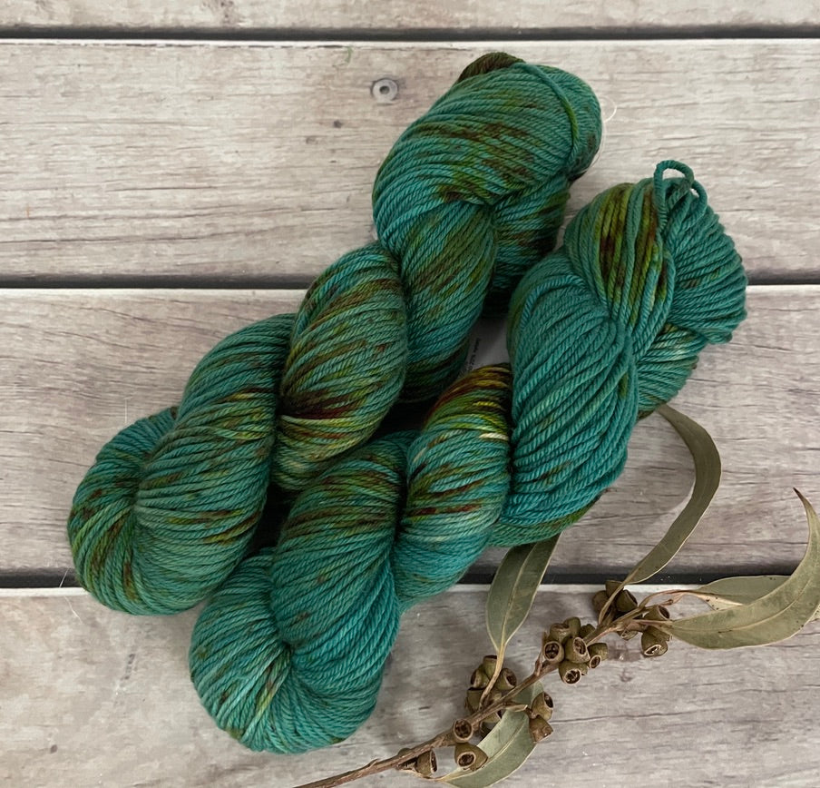 Deep Patina ooak - Darjeeling DK sock yarn - 8 ply