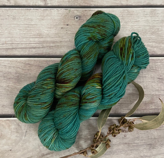Deep Patina ooak - Darjeeling DK sock yarn - 8 ply