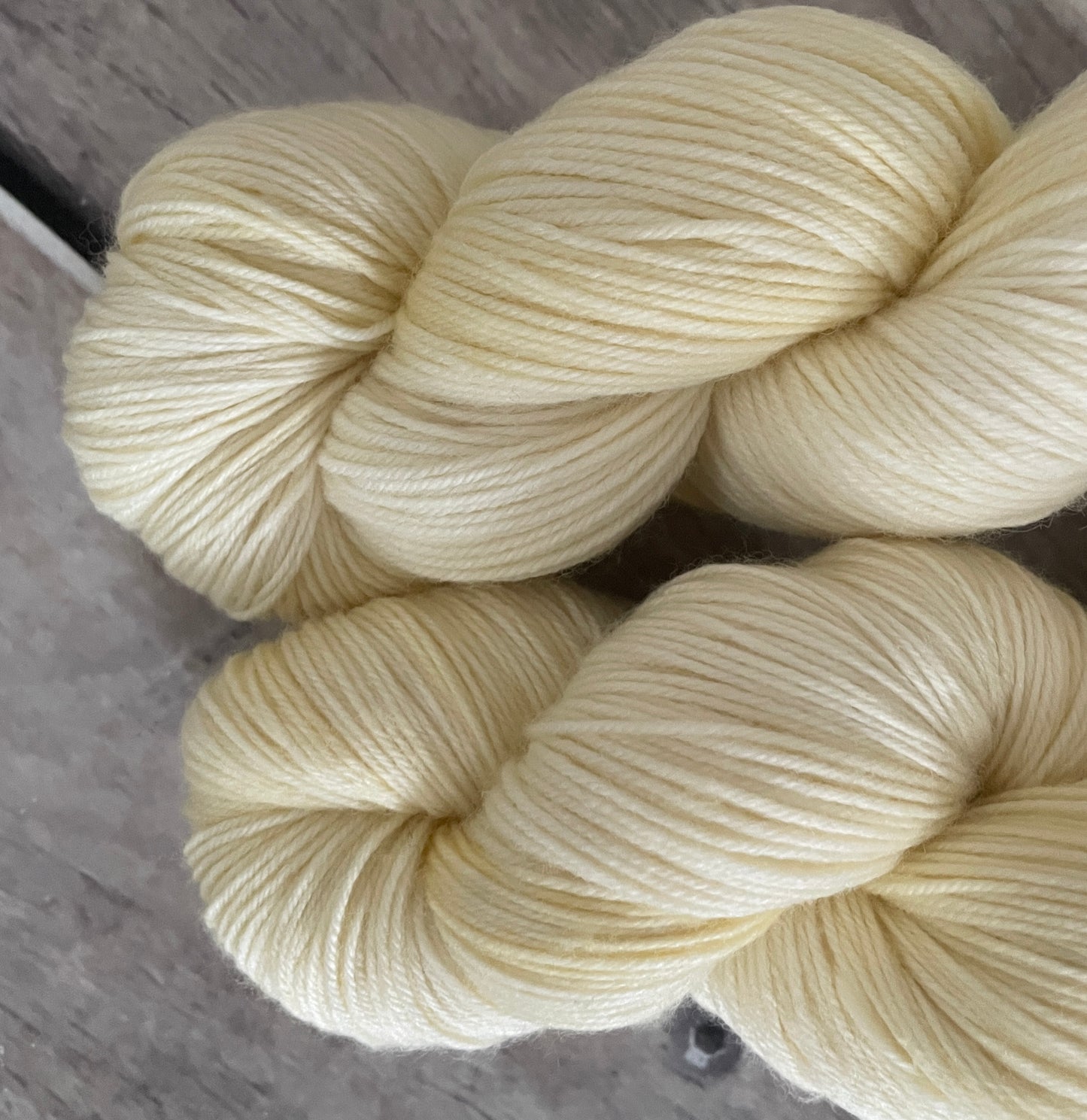 Buttercream - 4 ply sock yarn in merino and nylon - Darjeeling