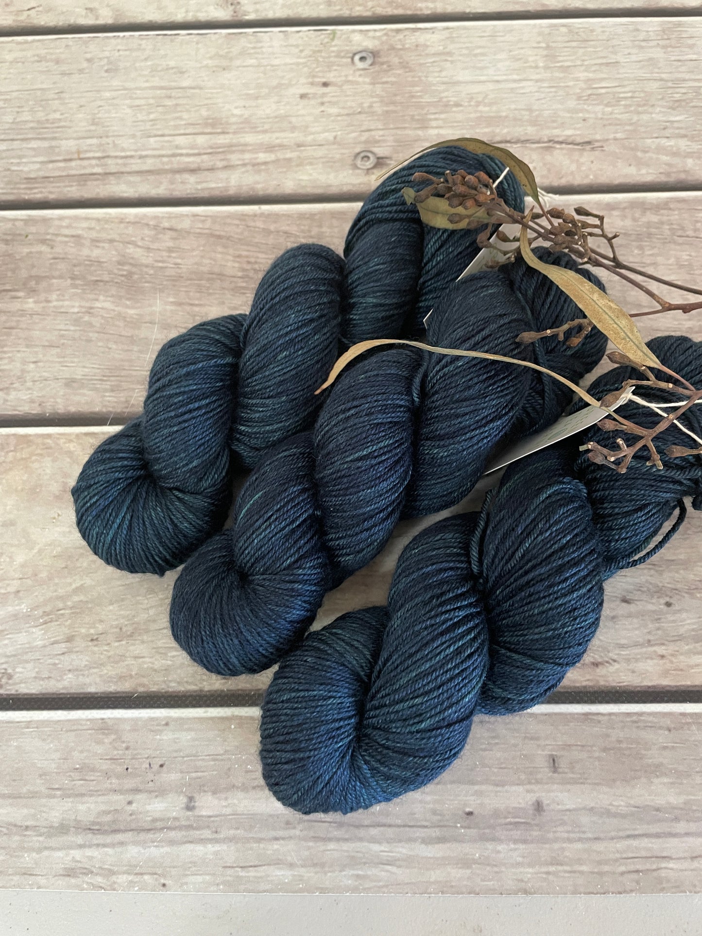 Deep Seas - 8 Ply - BFL and silk - Luschan DK