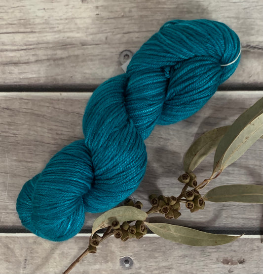 Percy's 3.3 ooak - Jasmine 8 yarn - 8 ply