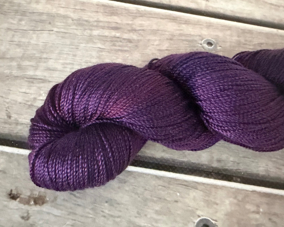 Raven's Velvet - 4 ply pure silk yarn - Ginseng f