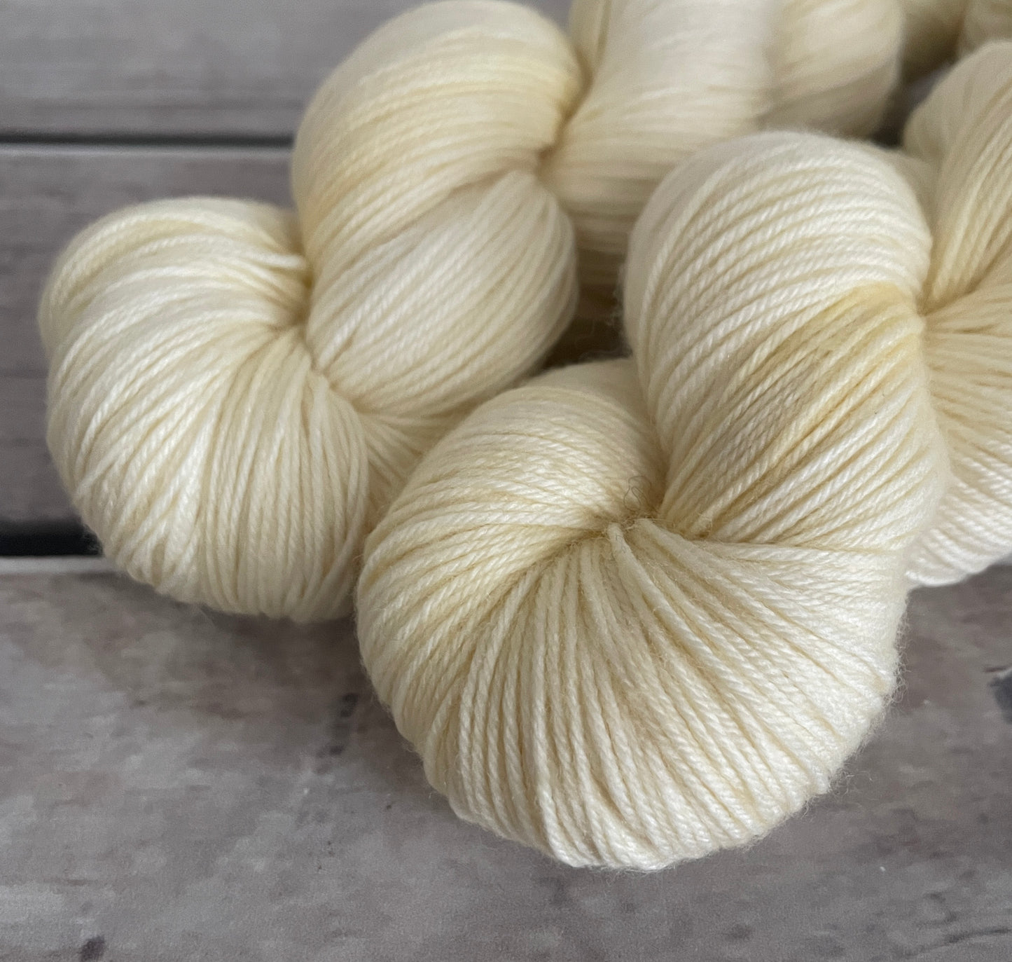 Buttercream - 4 ply sock yarn in merino and nylon - Darjeeling