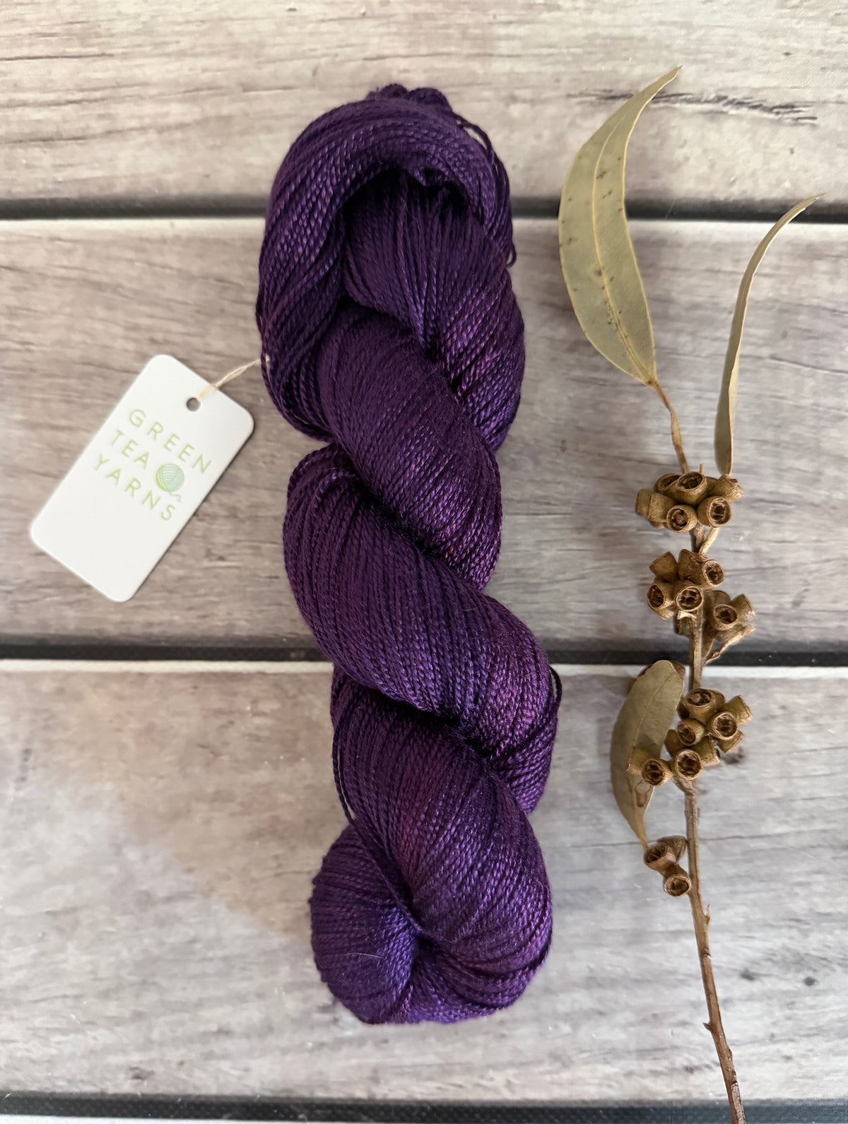 Raven's Velvet - 4 ply pure silk yarn - Ginseng f