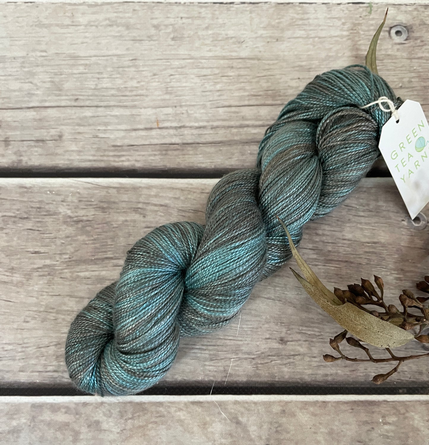 Cardabia Station - 4 ply in Mulberry silk - Ginseng f
