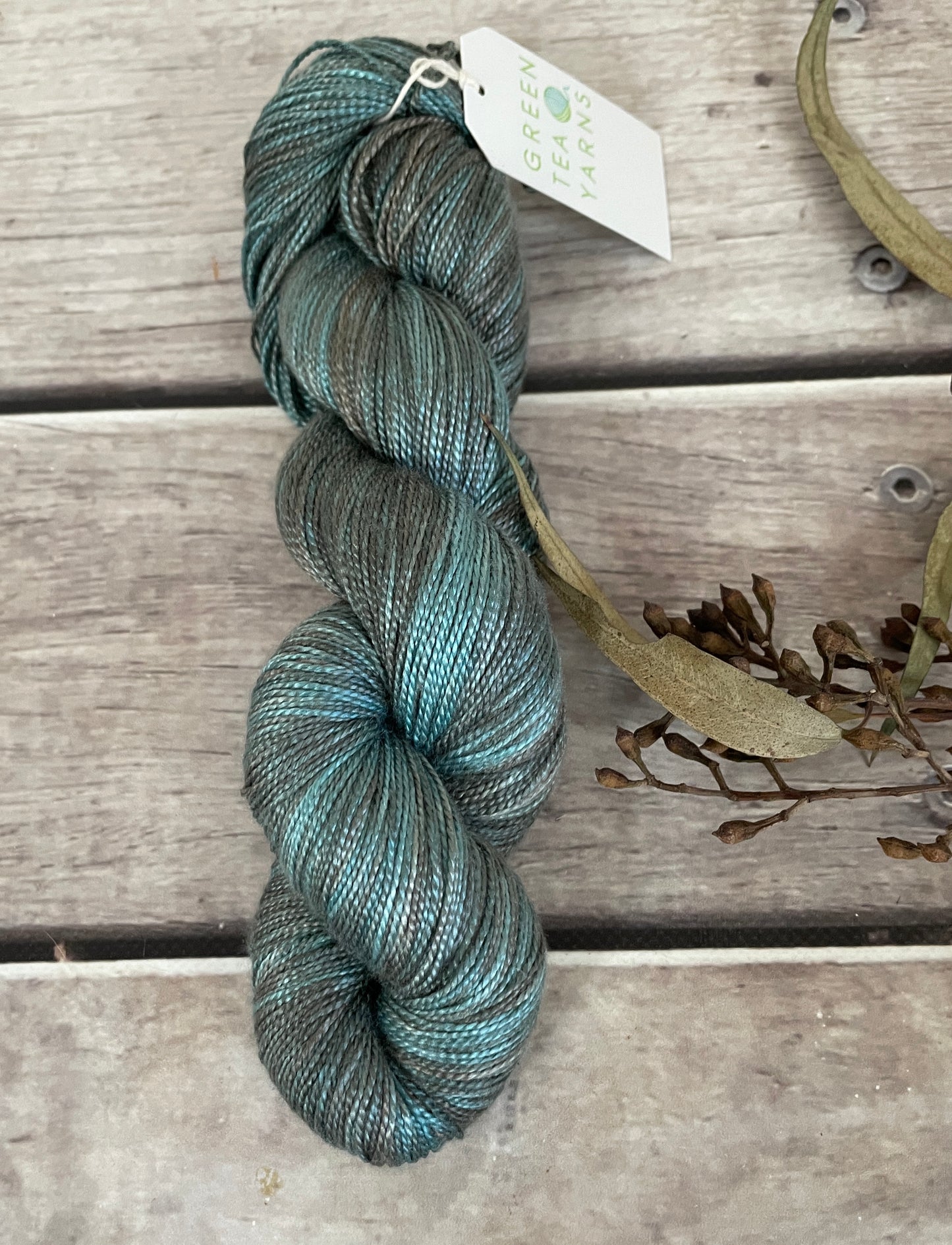 Cardabia Station - 4 ply in Mulberry silk - Ginseng f