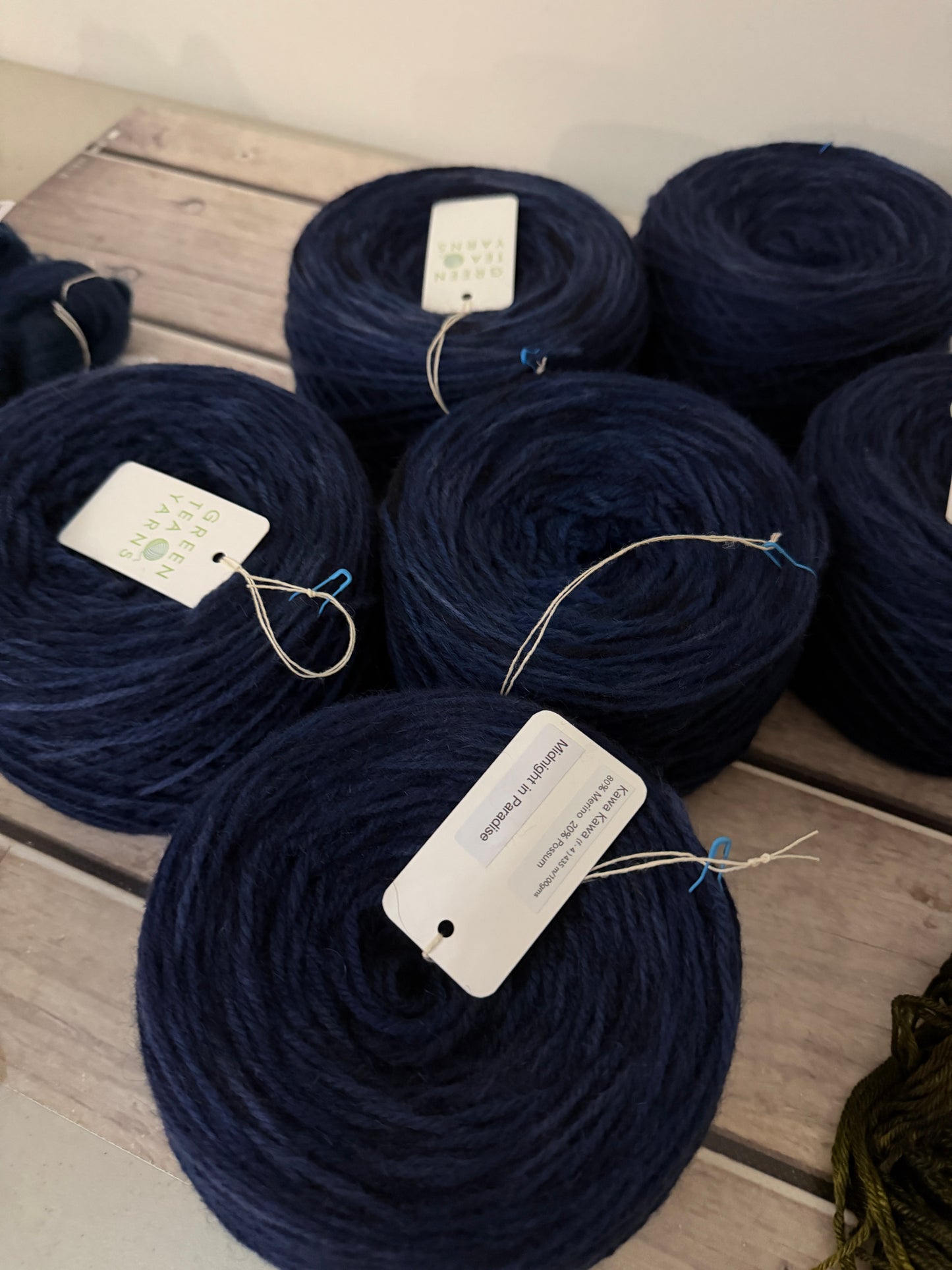 Midnight in Paradise - merino/possom - 4 ply - Kawa Kawa
