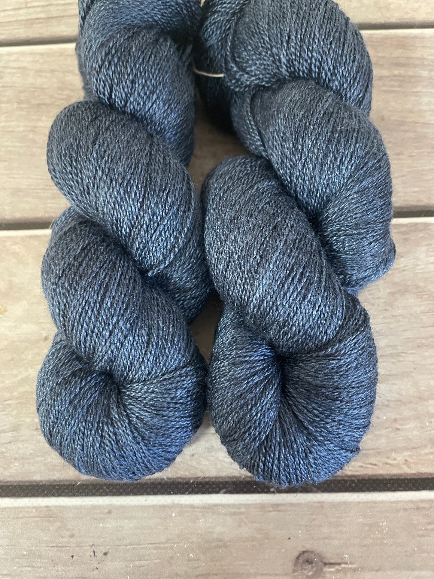 Midnight in Paradise - 3 ply in Mulberry silk and BFL - Luschan hl