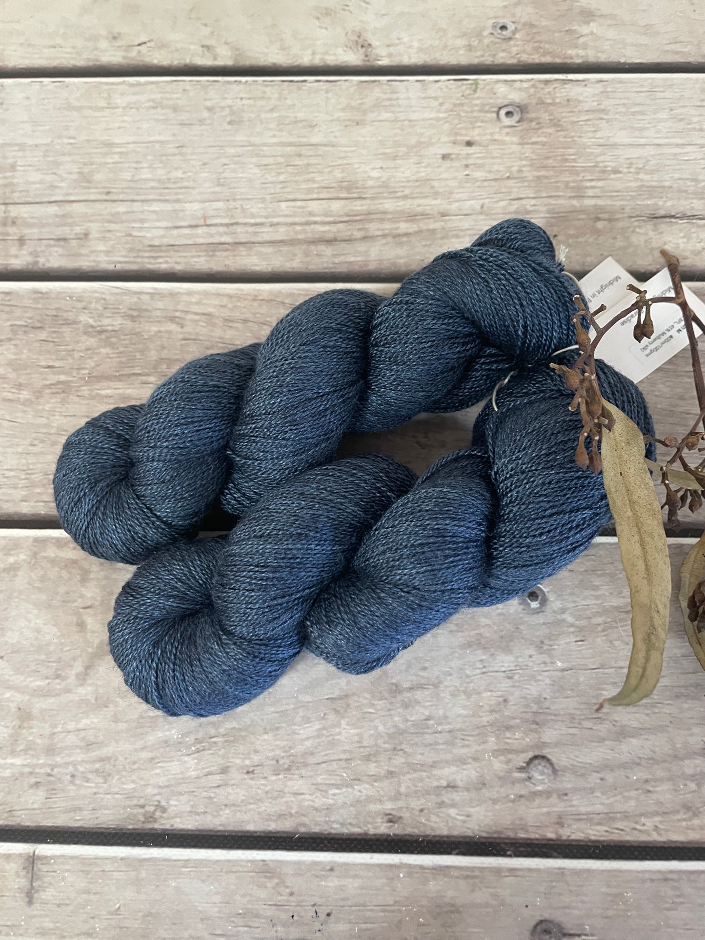 Midnight in Paradise - 3 ply in Mulberry silk and BFL - Luschan hl