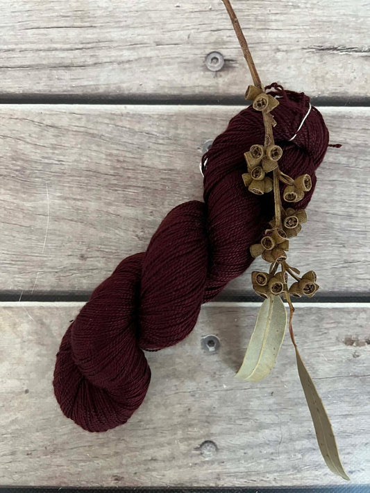 Dragons Blood - 4 ply pure silk yarn - Ginseng f