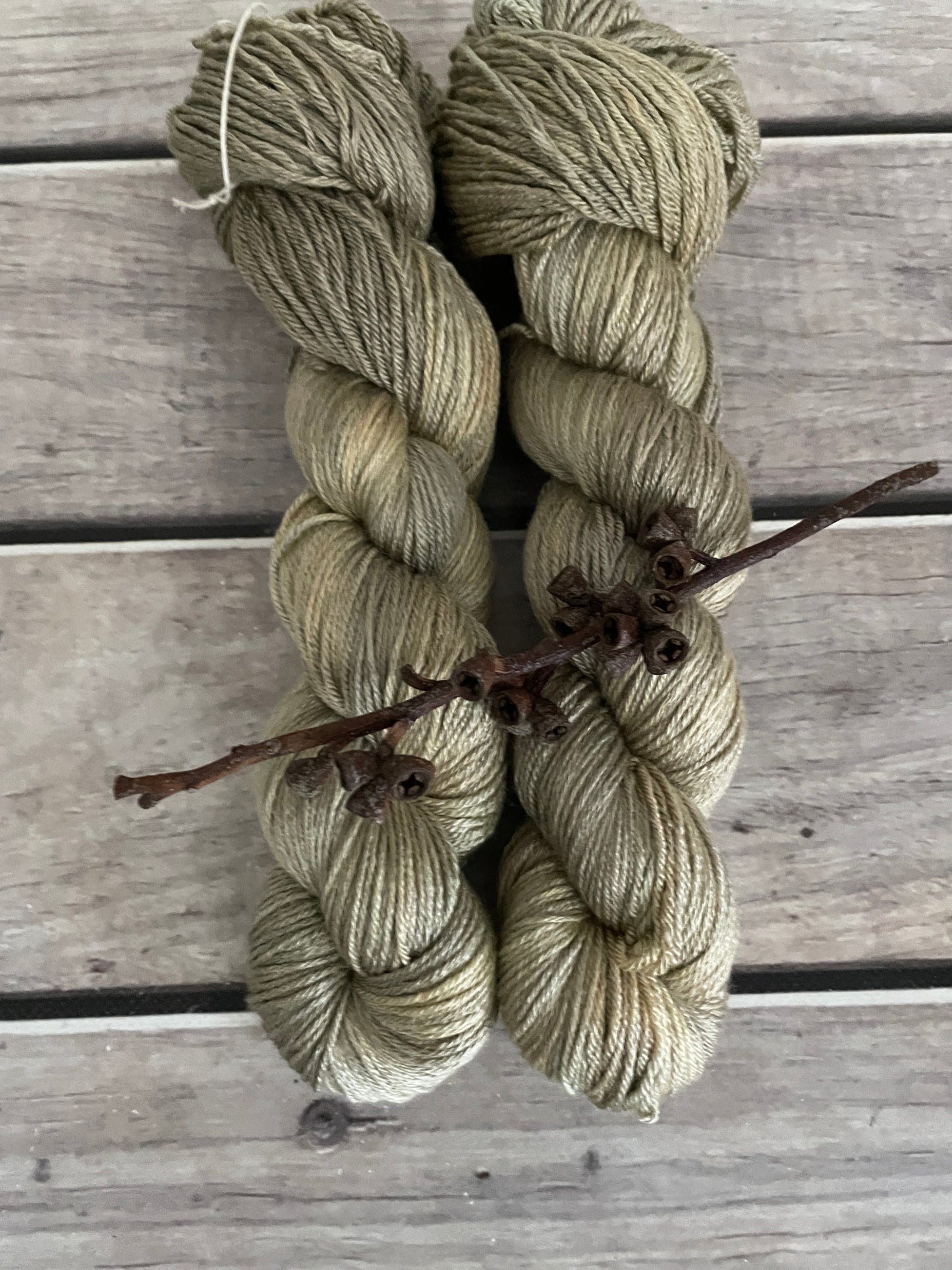 Old Gold - merino/silk 4 ply - Jasmin
