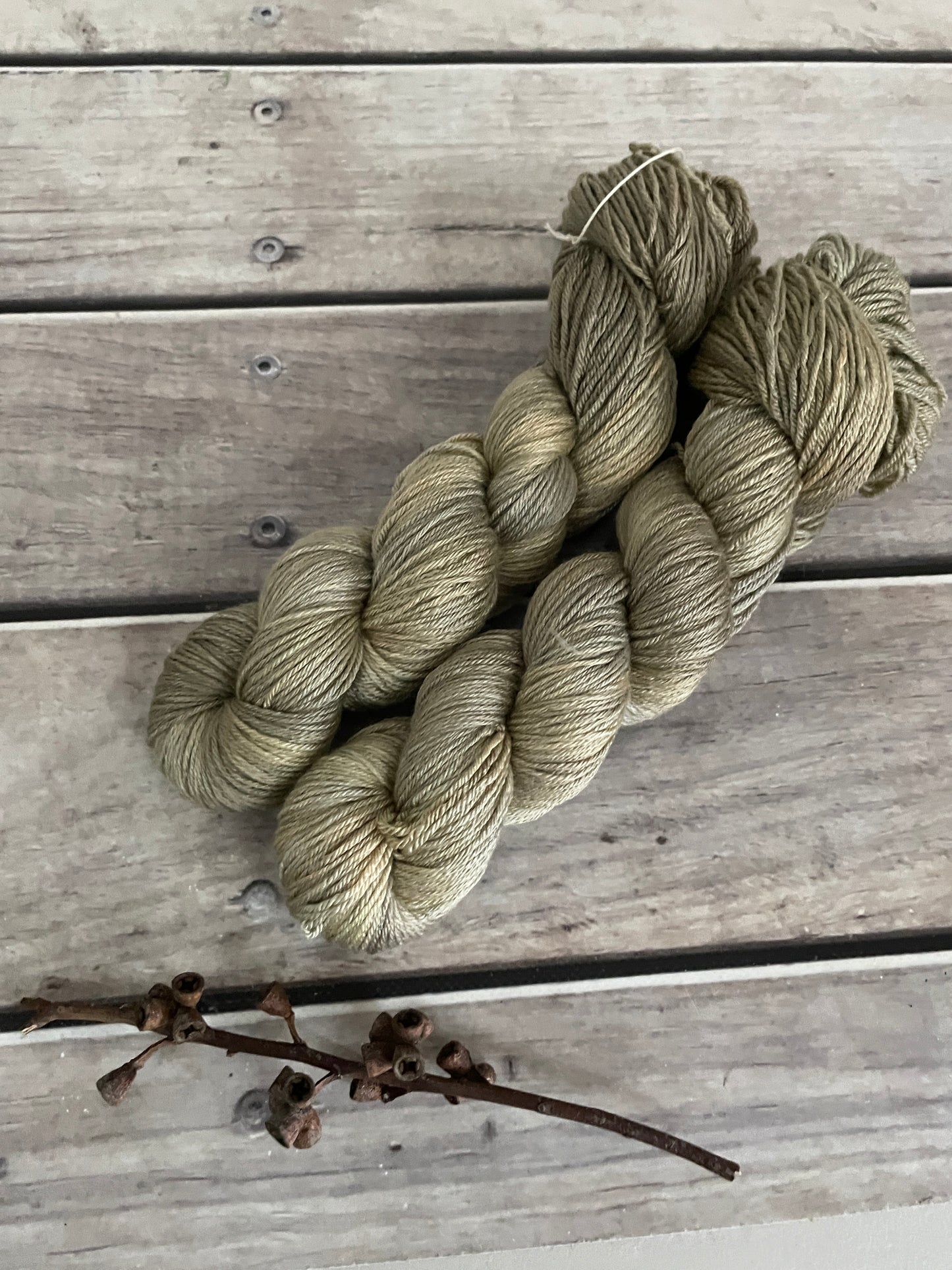 Old Gold - merino/silk 4 ply - Jasmin