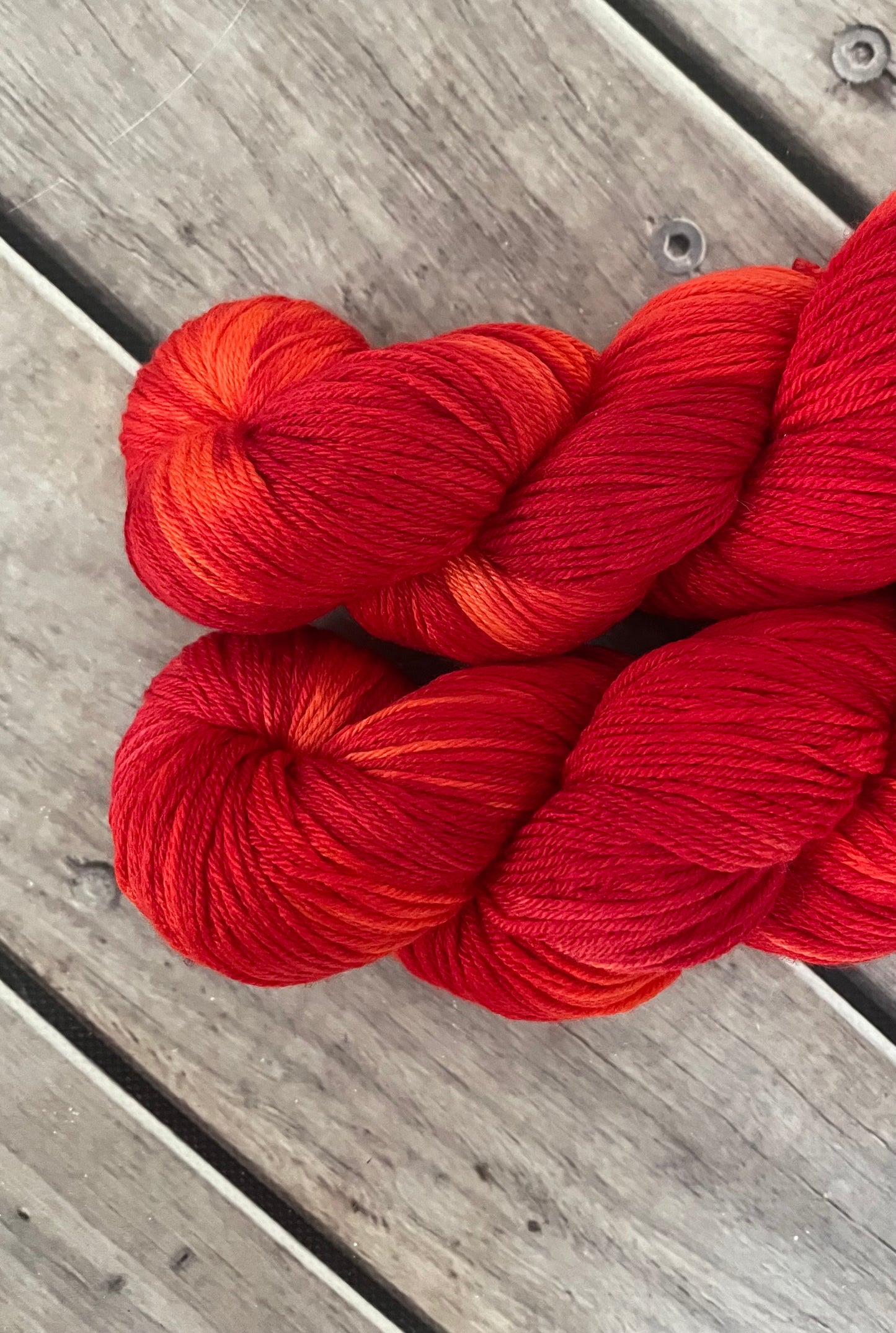Hot Poker ooak  - 4ply/f - silk/merino yarn - Jasmine 4
