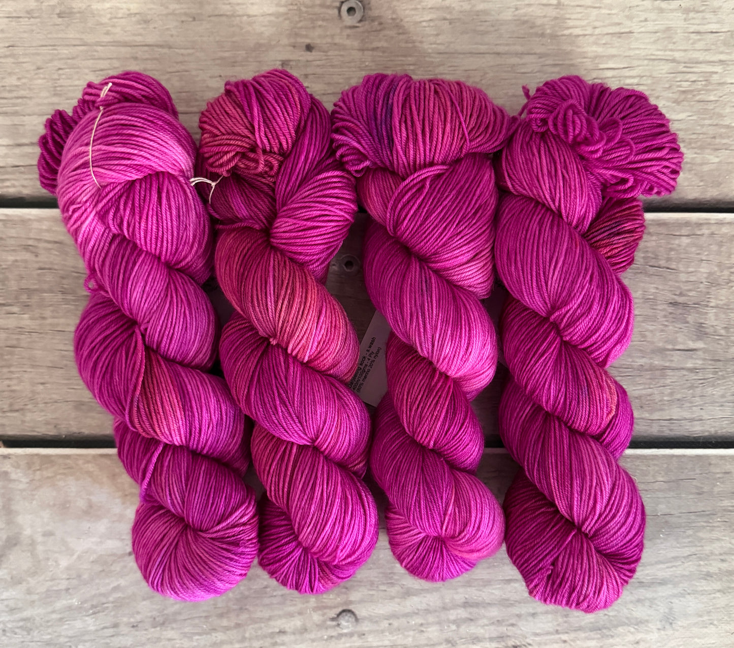Peony Whisper ooak - 4 ply sock yarn in merino and nylon - Darjeeling 4