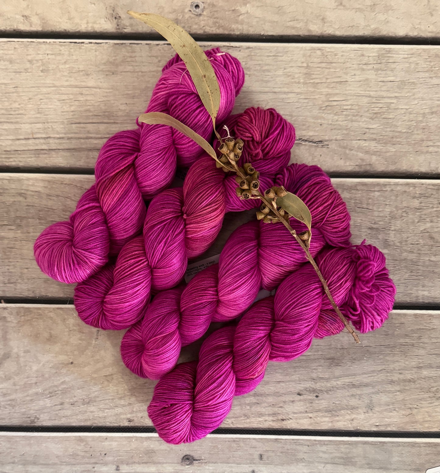 Peony Whisper ooak - 4 ply sock yarn in merino and nylon - Darjeeling 4