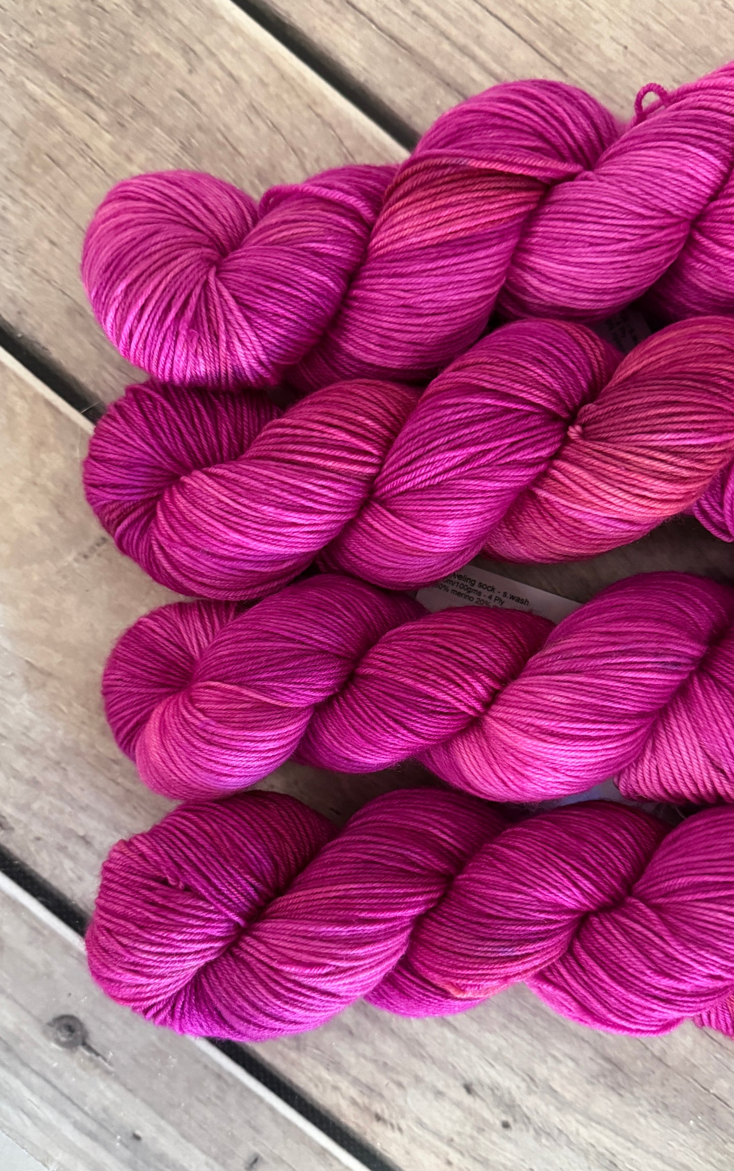 Peony Whisper ooak - 4 ply sock yarn in merino and nylon - Darjeeling 4