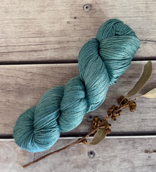 Phoenix #9 - 5 ply silk and merino - Jasmine 4
