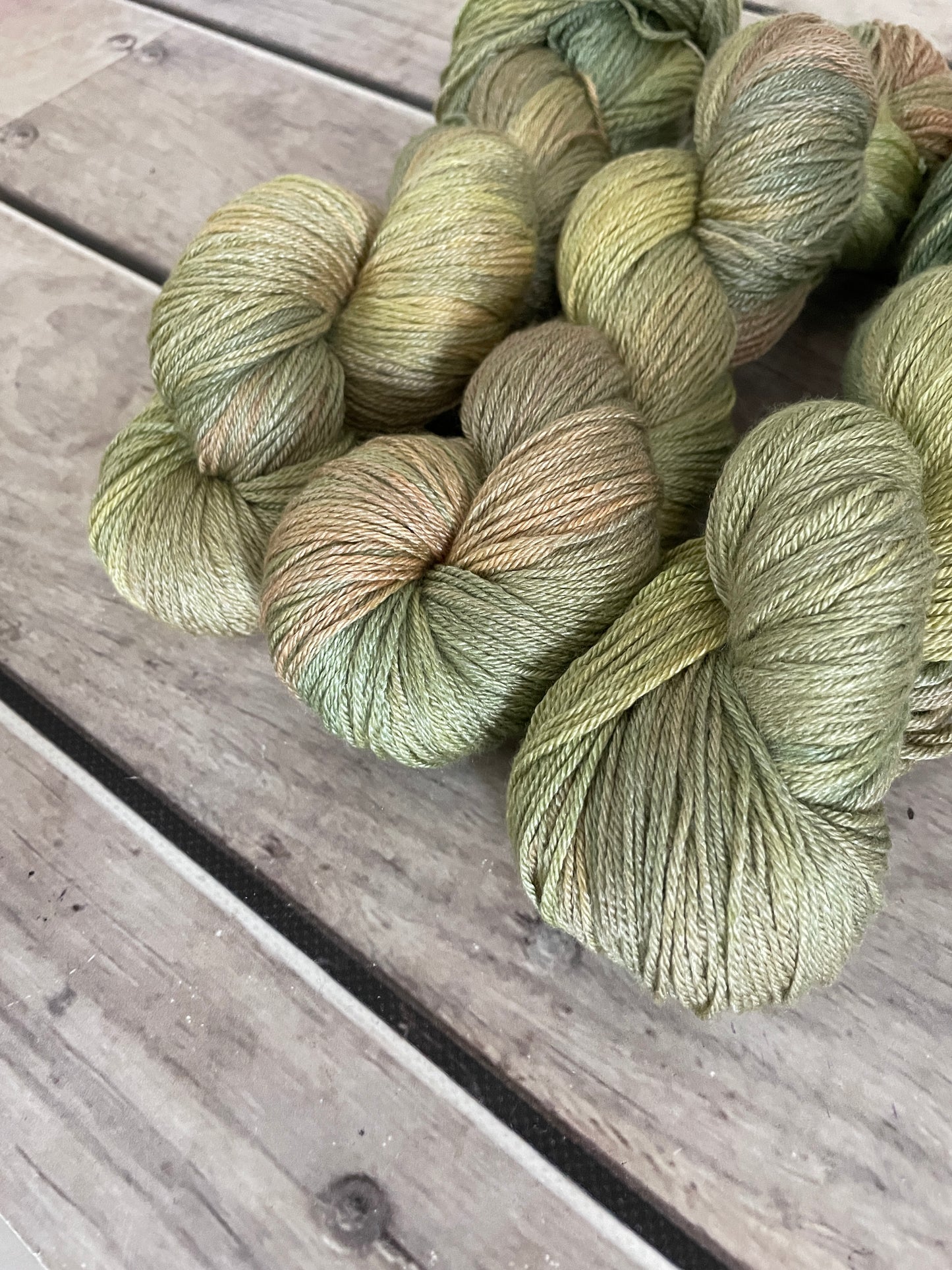 Gold Green- Merino/silk - 4 Ply - Jasmin4
