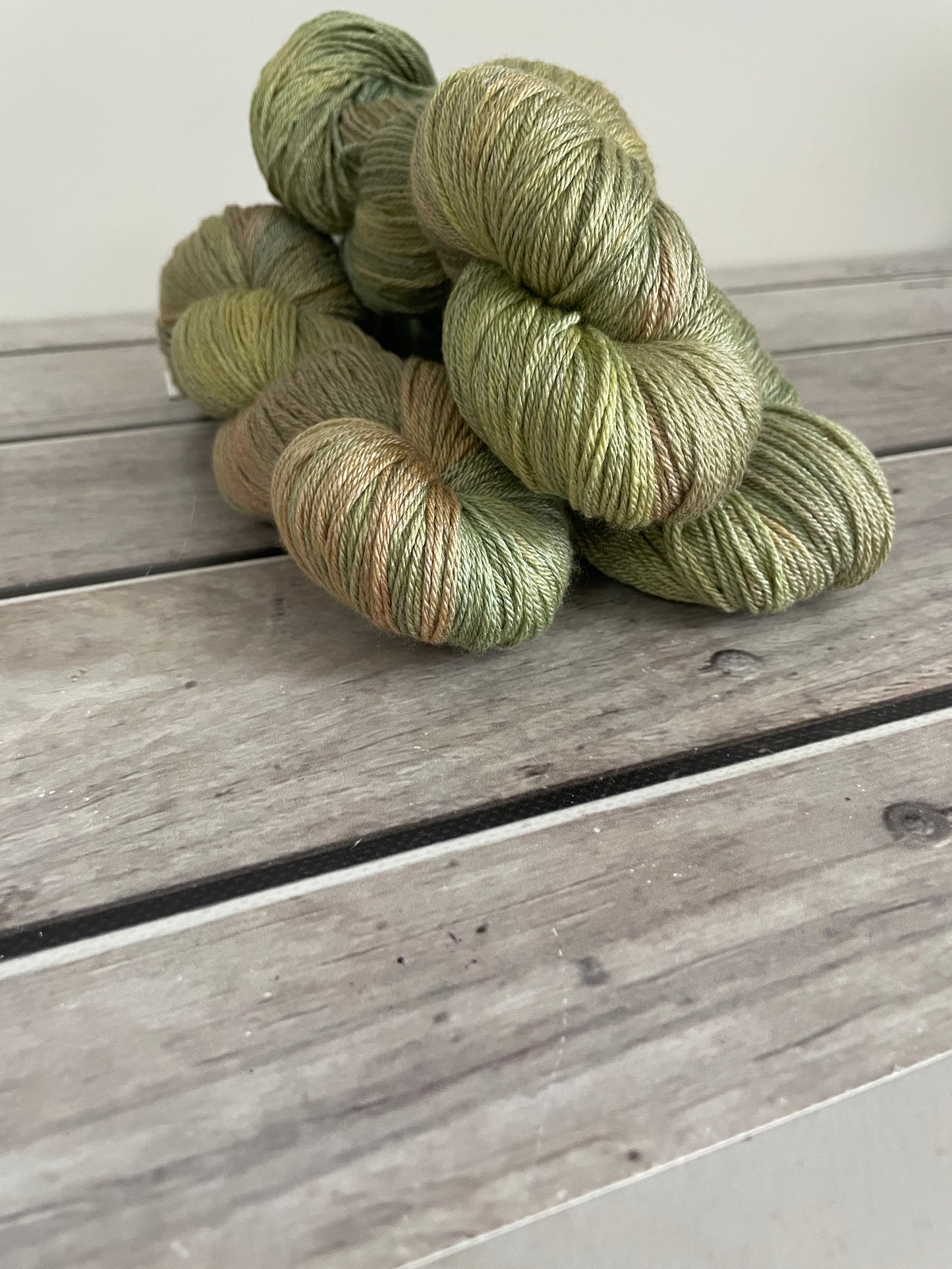 Gold Green- Merino/silk - 4 Ply - Jasmin4