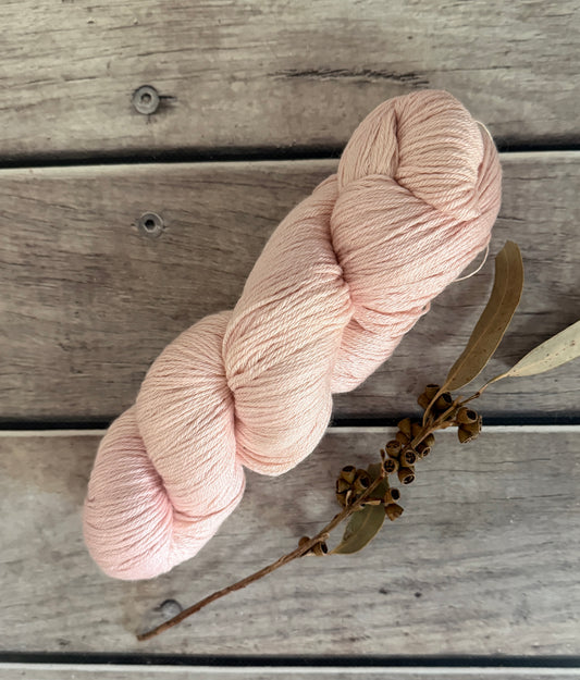 She sell Seashells - merino/silk - Jasmine f