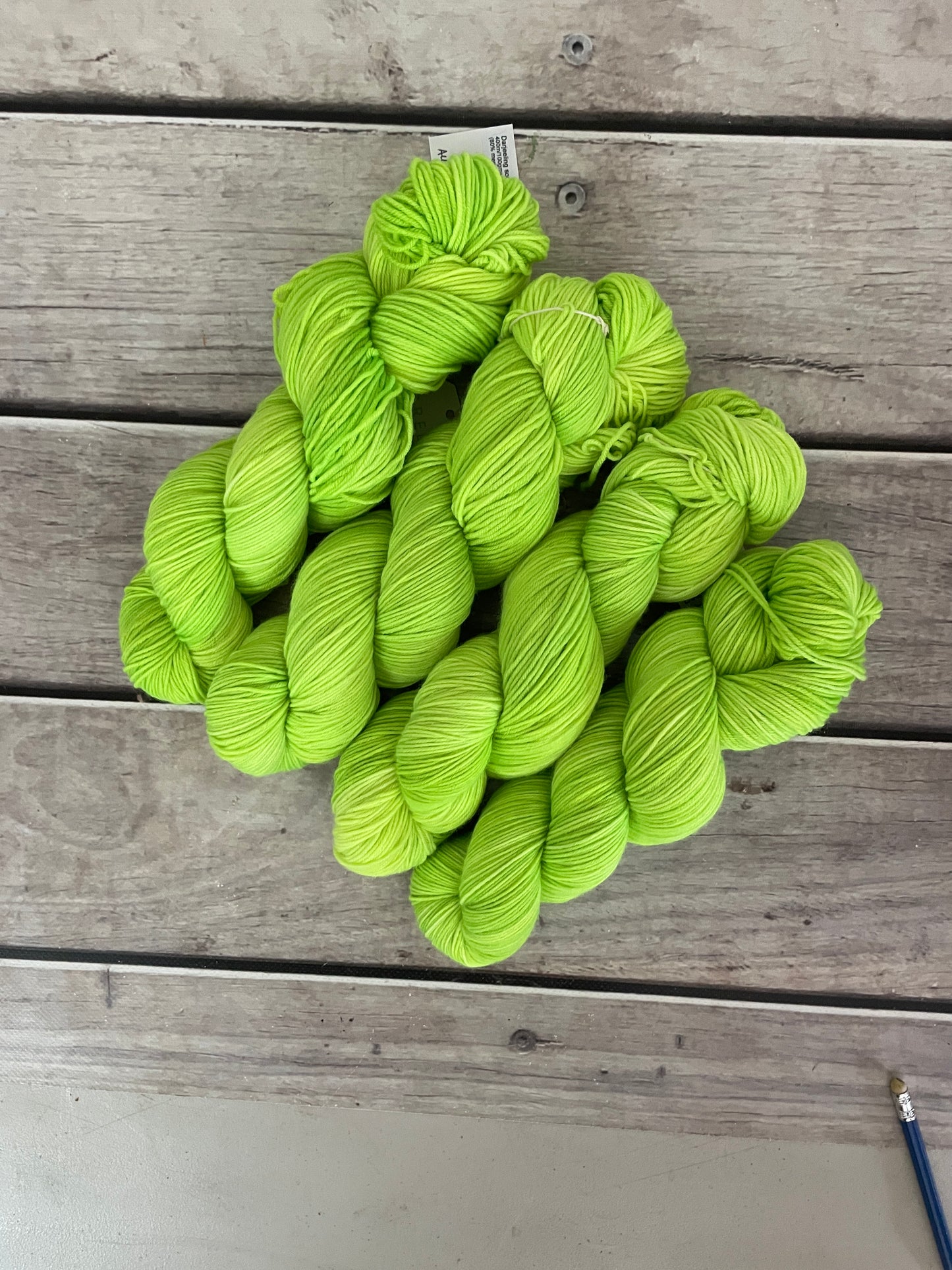 Aurora #5 - sock yarn in merino and nylon - Darjeeling
