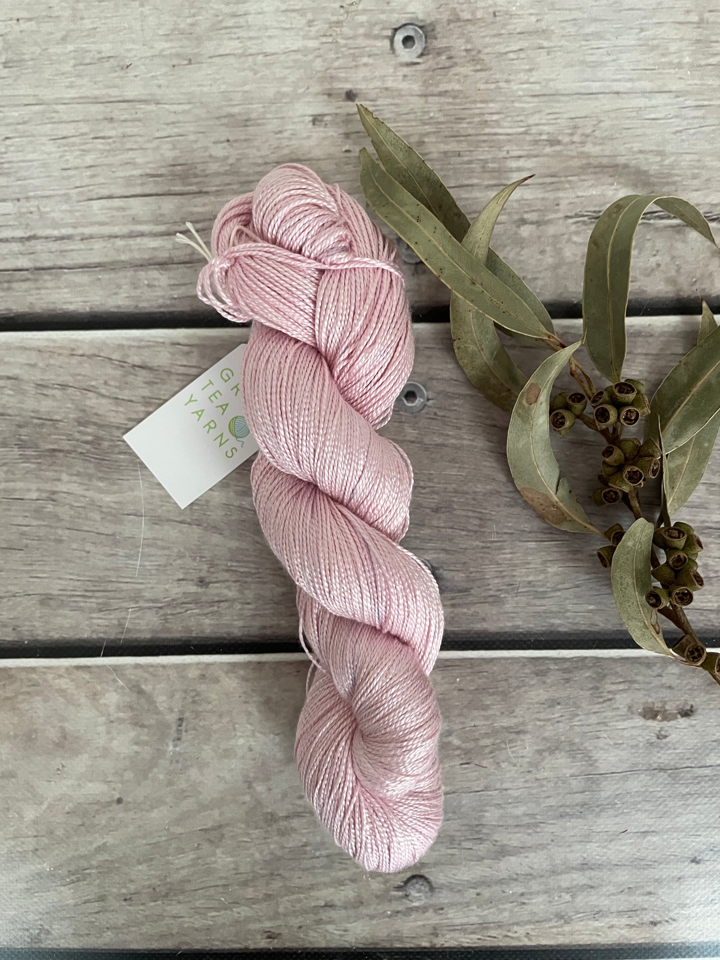 Pale Dragon - 4 ply in Mulberry silk - Ginseng f
