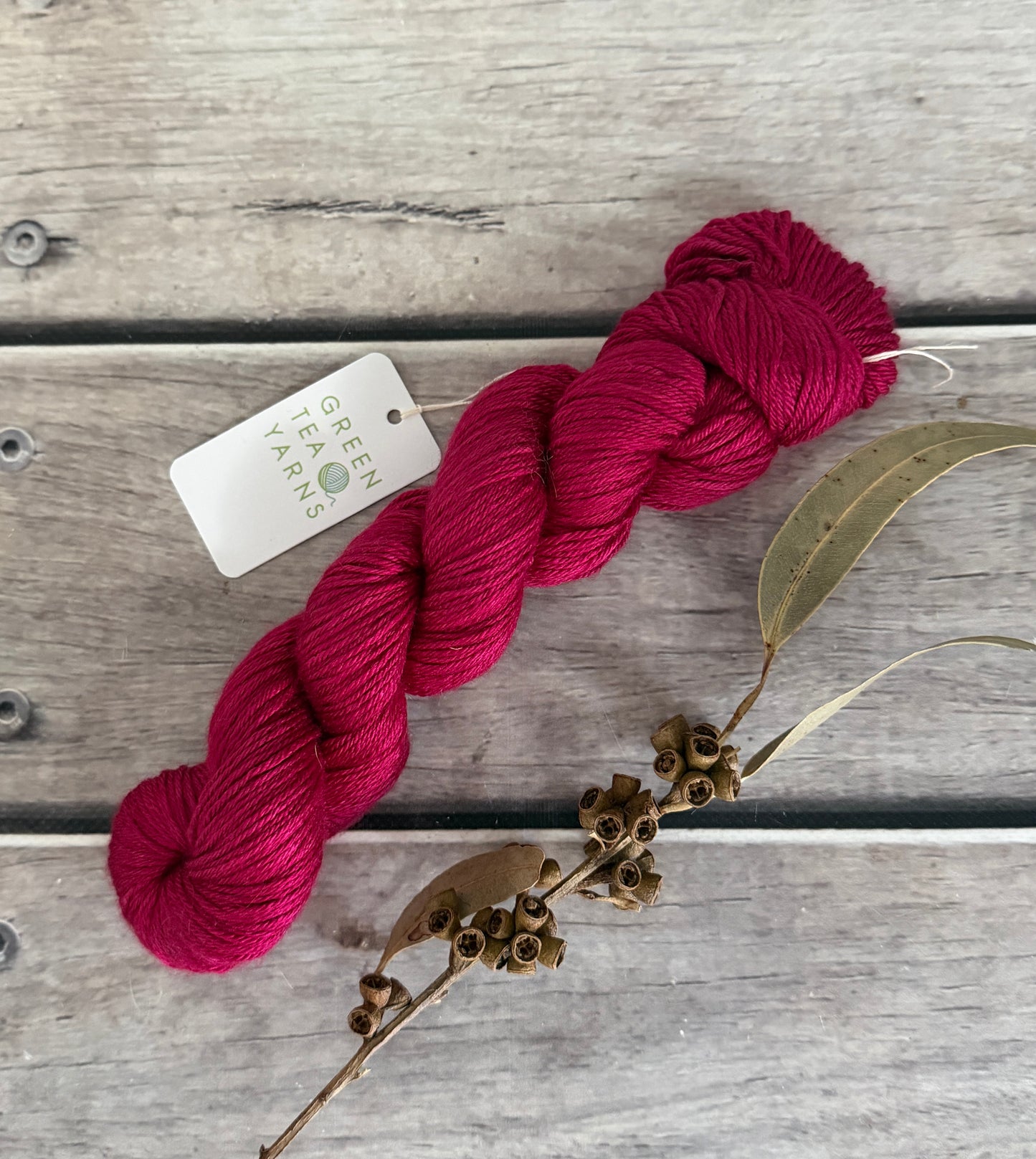 Bush Berries 50g - 4ply/fingering - silk and merino yarn - Jasmine 4