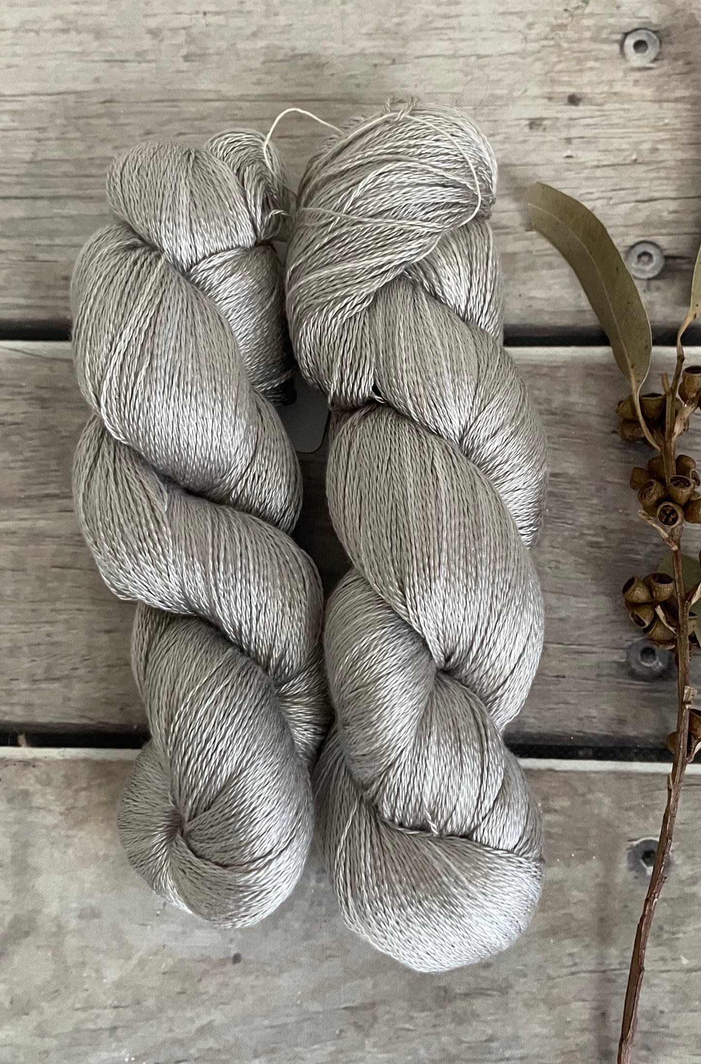 Oysters on the Bay - 2 ply in Mulberry silk - Pekoe (l)