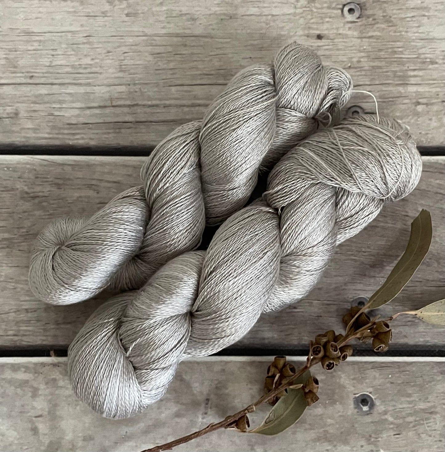 Oysters on the Bay - 2 ply in Mulberry silk - Pekoe (l)