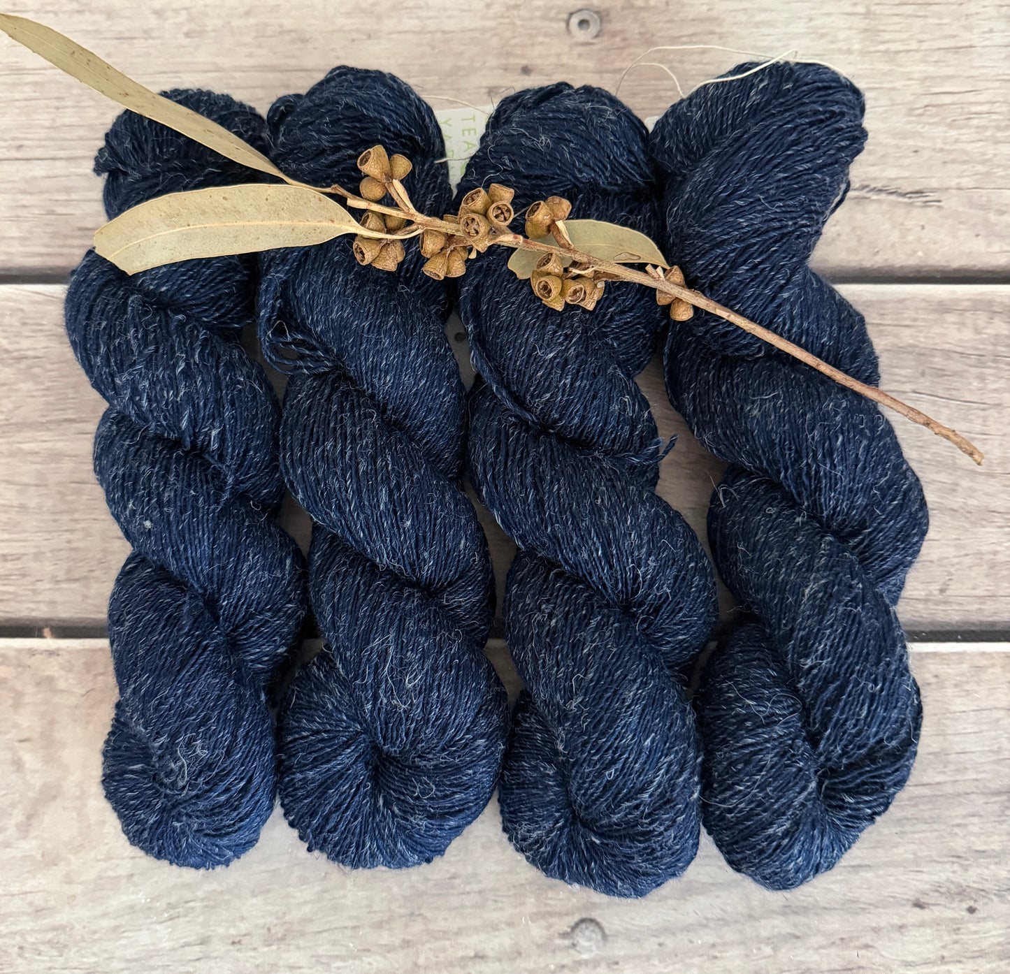 Midnight - merino/linen single - 5 ply - Sassafras
