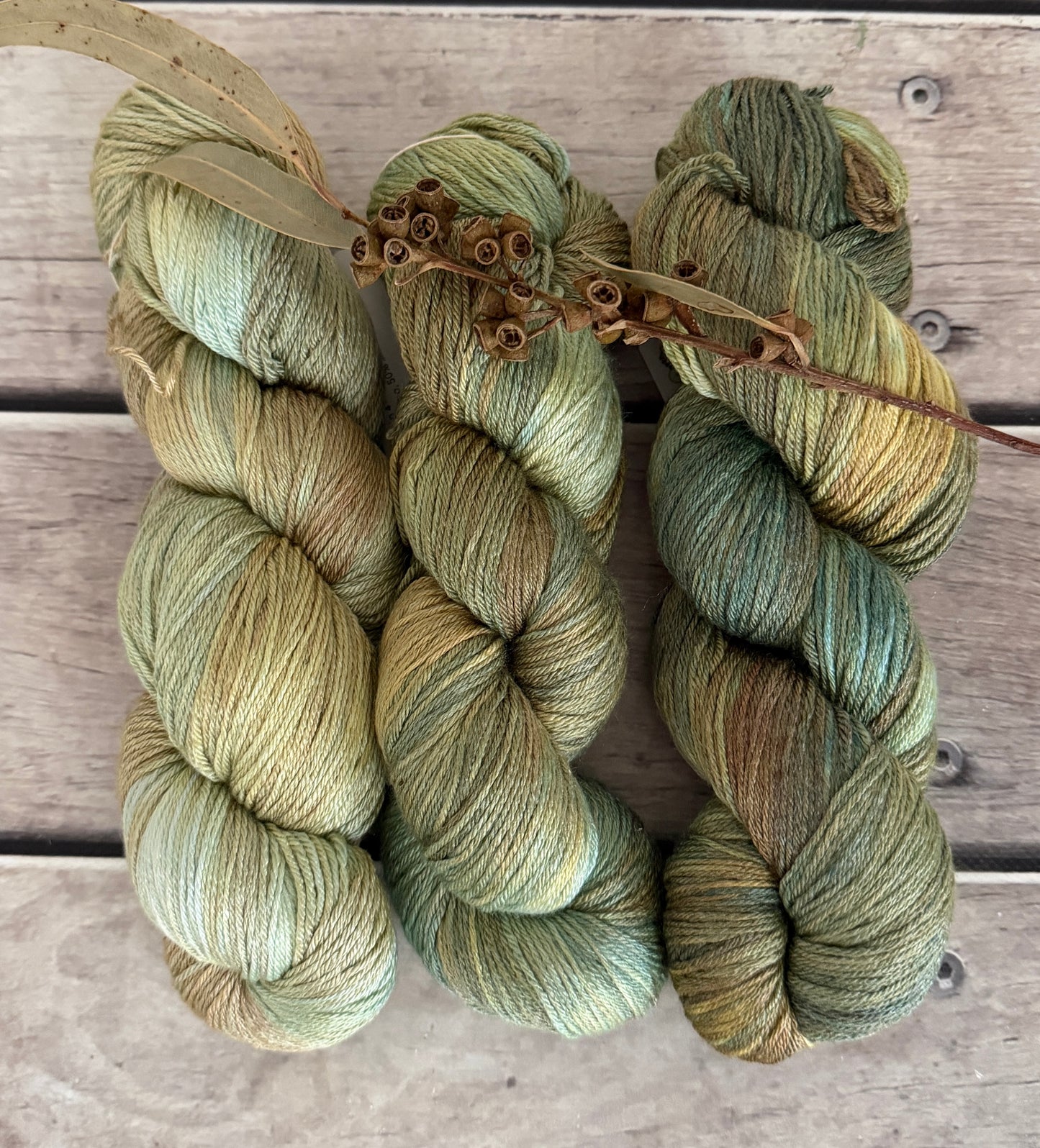 The Mermaids Tale fade : Jasmine 4 merino/silk