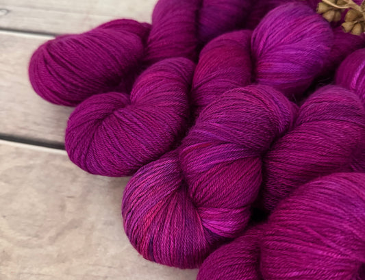 Wild Orchid - 4ply/fingering - silk/merino yarn - Jasmine 4