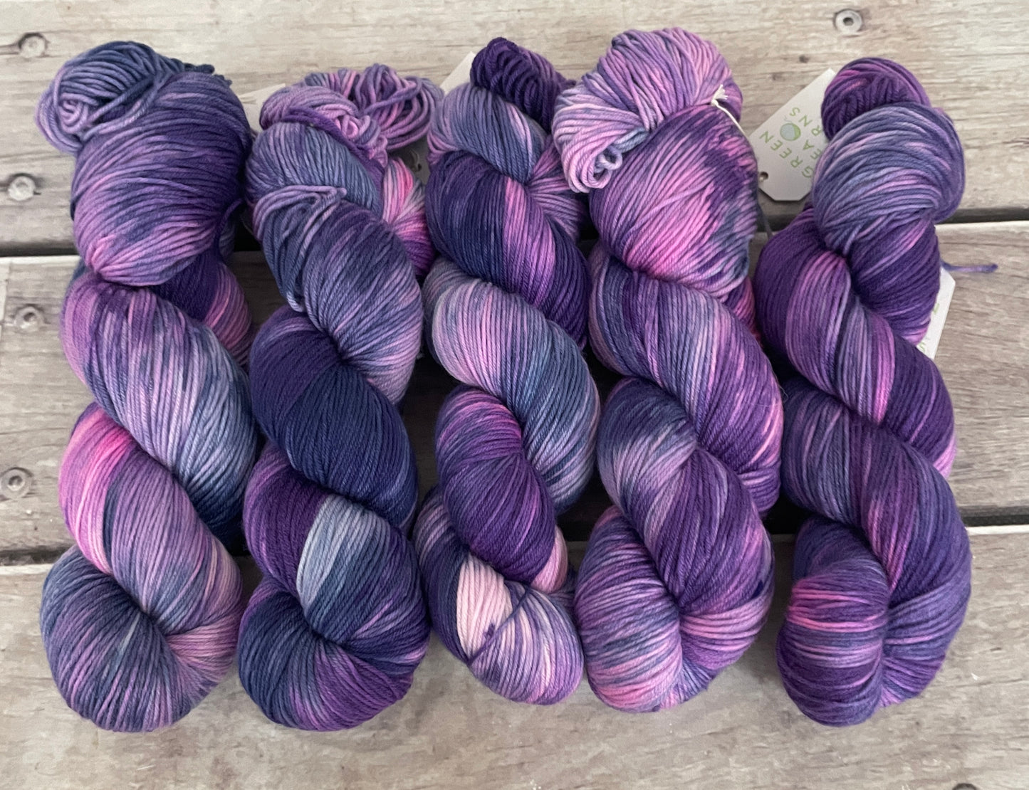 Tropical Sunrise ooak - Darjeeling sock yarn - 4 ply